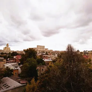 B Bucarest